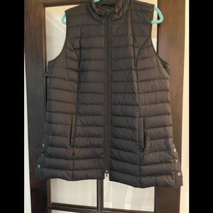 J Jill Black Down Puffer Vest EUC LARGE